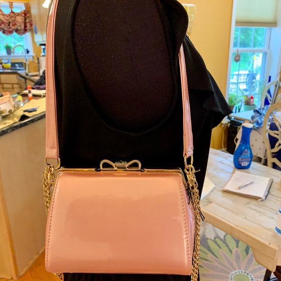 Potomac Boutique Handbags - Blush Box Crossbody/Shoulder Bag